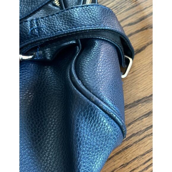 Tod’s Navy Textured Leather Backpack - Picture 10 of 10